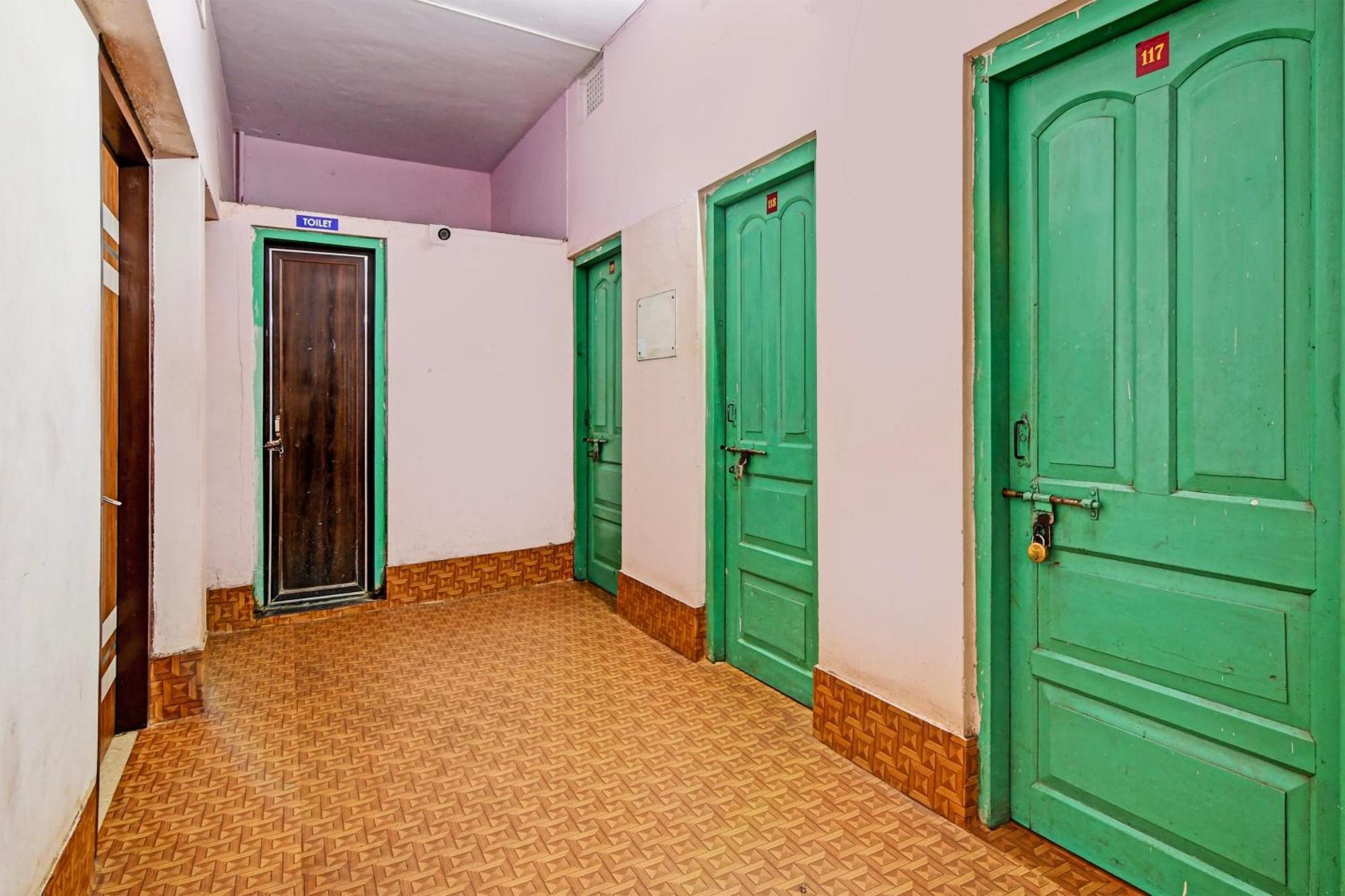 Hotel O Mahalaxmi Lodge Urāli Екстериор снимка
