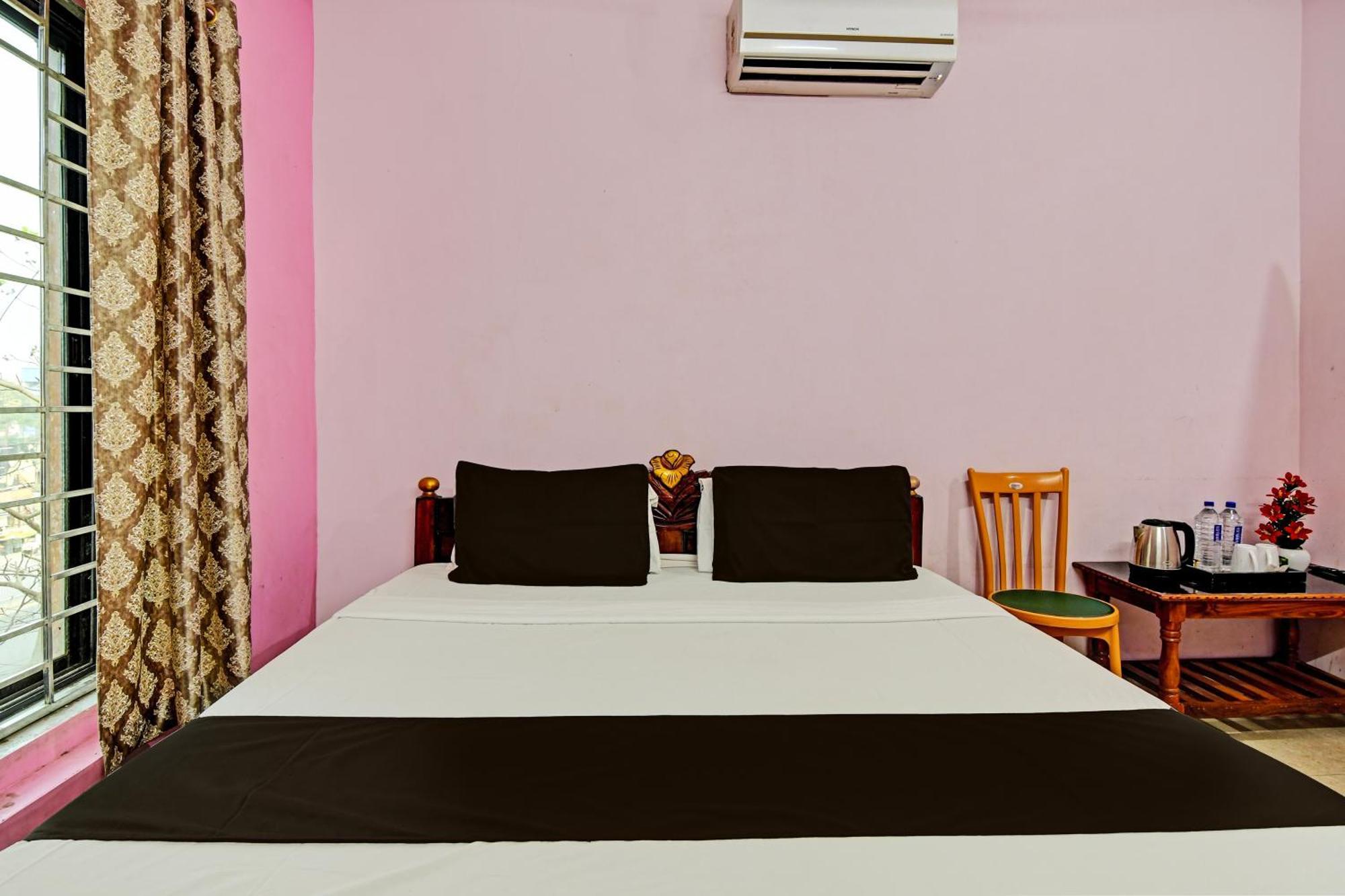 Hotel O Mahalaxmi Lodge Urāli Екстериор снимка