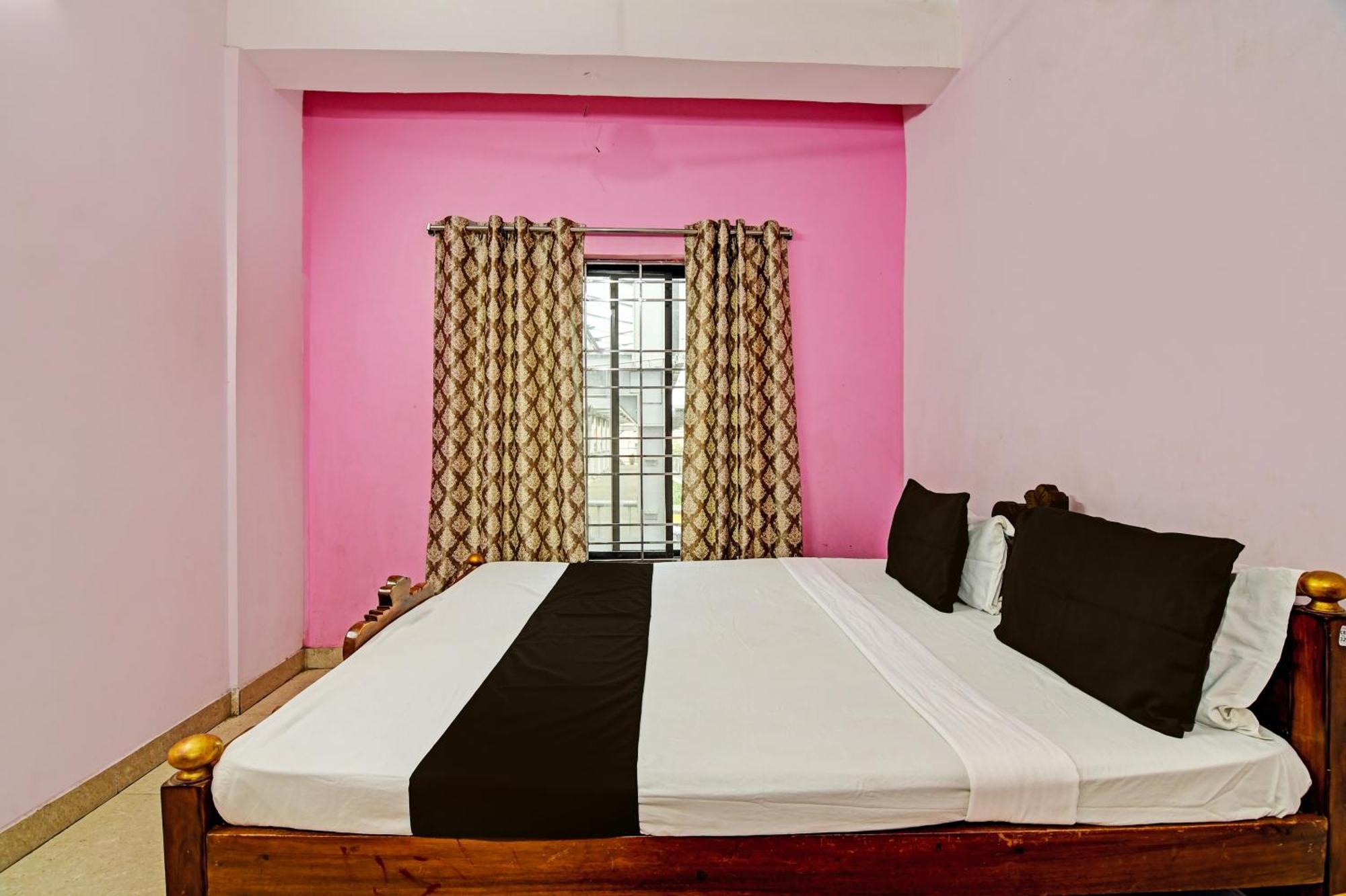 Hotel O Mahalaxmi Lodge Urāli Екстериор снимка